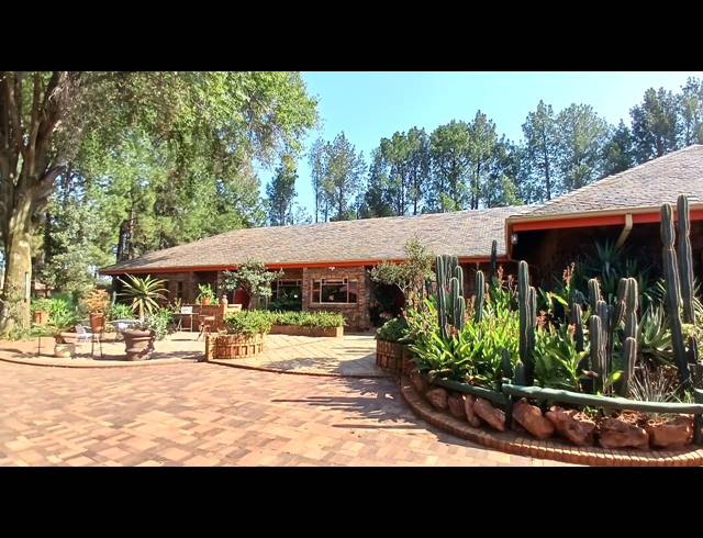5 BEDROOM HOUSE FOR SALE IN UNITAS PARK
